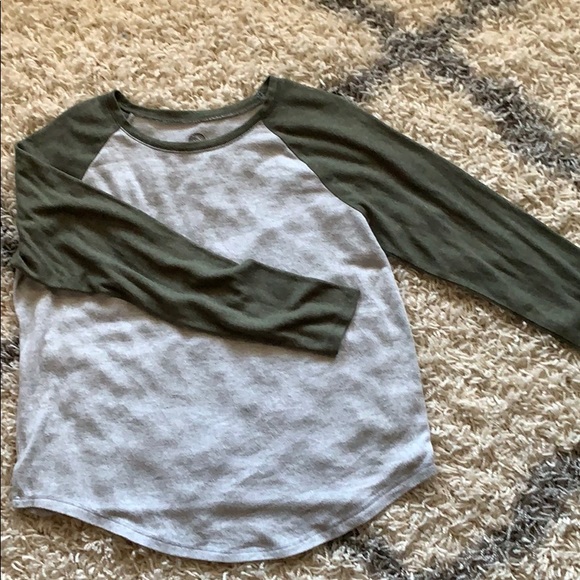 Long sleeve T 👚 - Picture 3 of 3